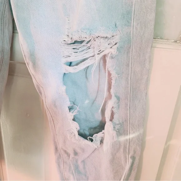 Carmar distressed mom high waisted denim jeans Size 27 - Picture 2 of 6